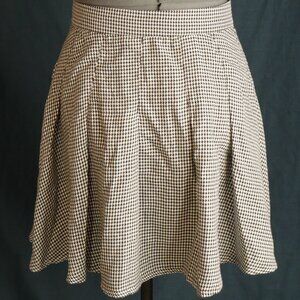 Black and white skirt Torrid size 2